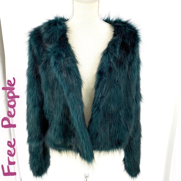 Free People Jackets & Blazers - Free People green faux fur crop jacket S/P